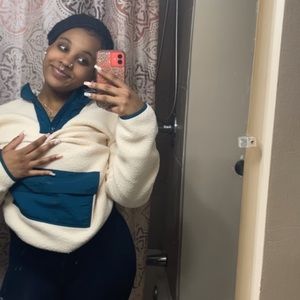 Meet your Posher, Amaria